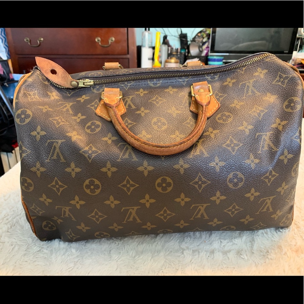 Louis Vuitton Speedy 35
